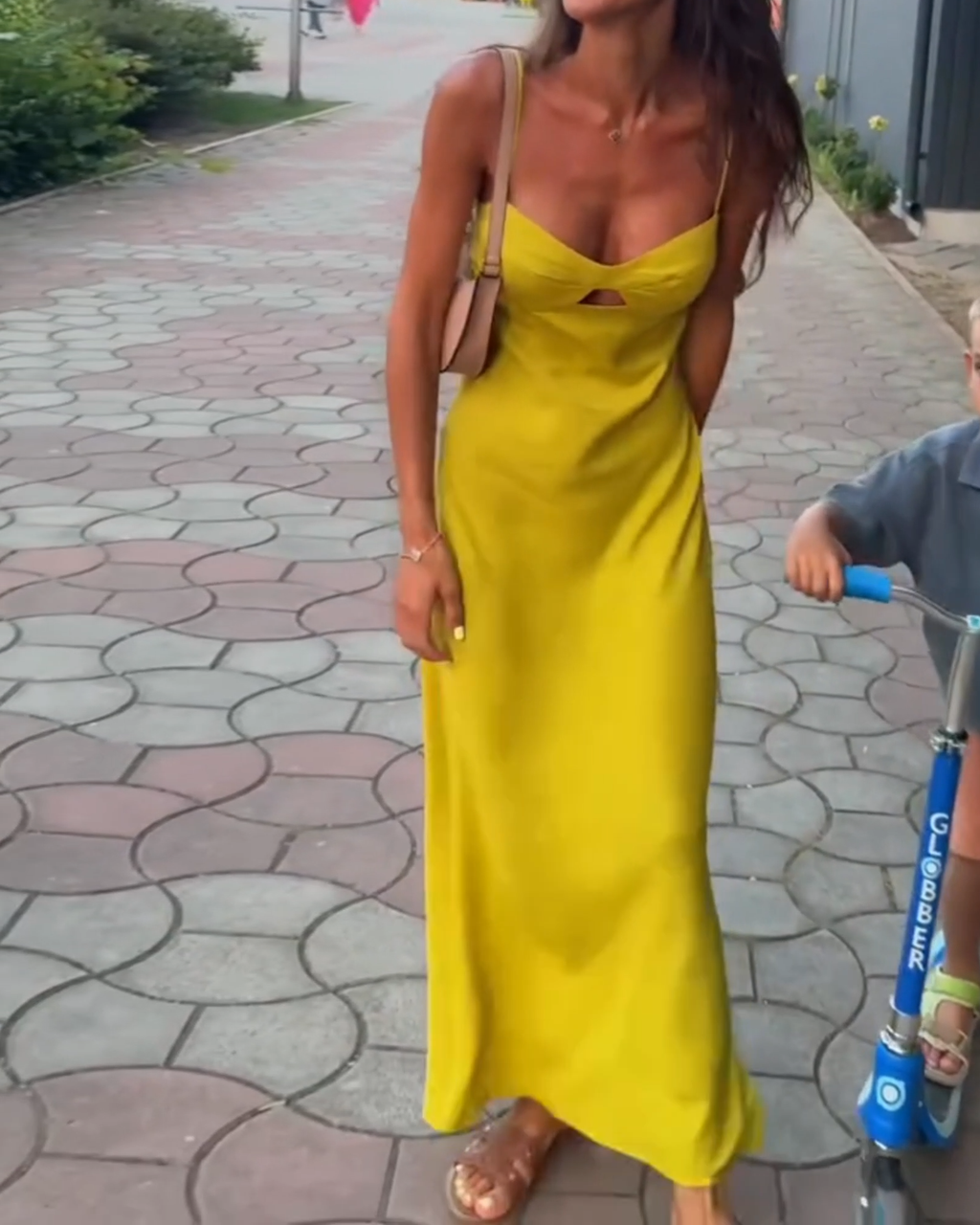 Strapless Hollow Pleated Dress