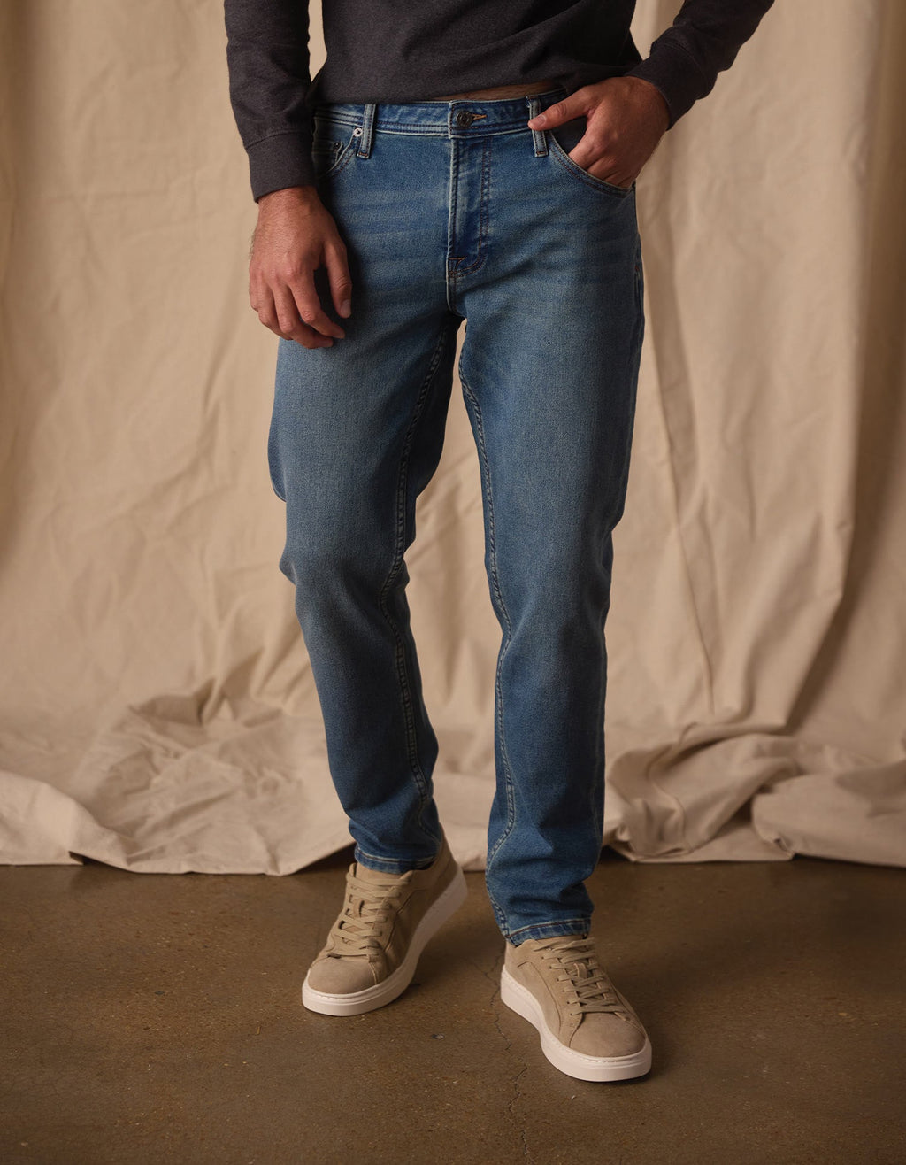 Comfort Terry Jean in Dark Wash